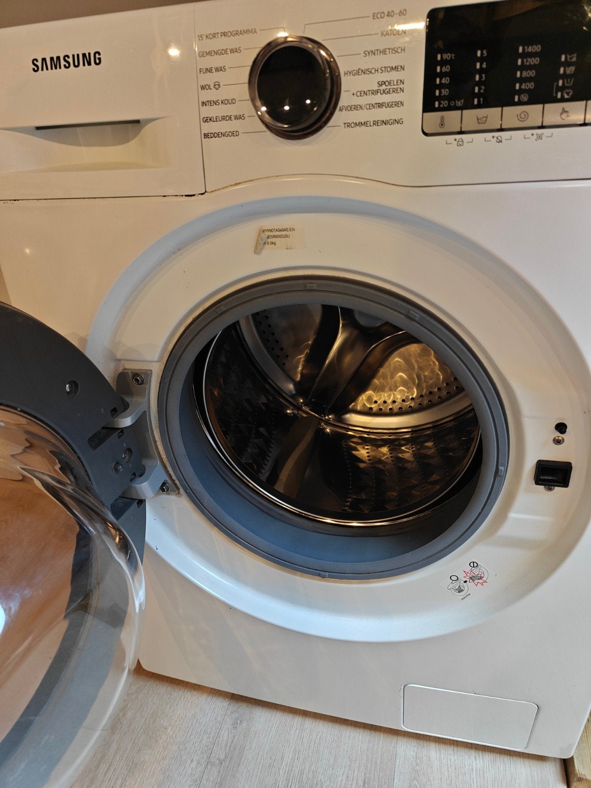 Samsung 9kg wasmachine, wast nog - Rubber gescheurd, Ophalen, 1200 tot 1600 toeren, Gebruikt, 8 tot 10 kg