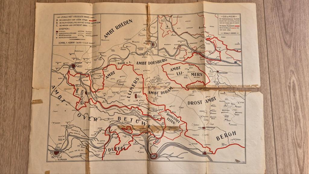 Oude Landkaart: Ambtelijke Grenzen 'Zoals het Vroeger Was', Gelezen, Ophalen of Verzenden, Landkaart, 1800 tot 2000