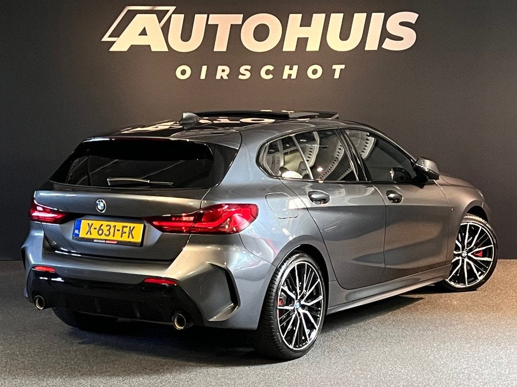 BMW 1-serie 120i High Executive Edition M Pano/ M stoelen/ 1, 1998 cc, 730 kg, Gebruikt, 4 cilinders