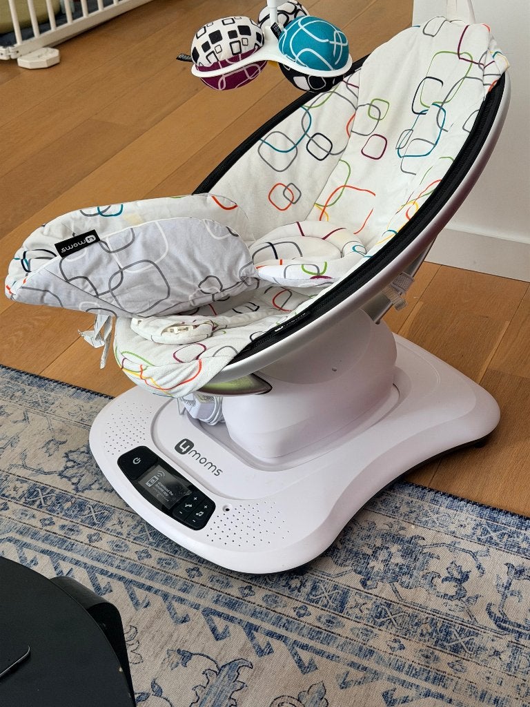 Foto 2 van 4moms mamaRoo schommelstoel – 5 bewegingen, 4 snelheden: €90