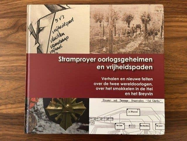 STRAMPROY / Stramproyer oorlogsgeheimen en vrijheidspaden, Ophalen of Verzenden, Tweede Wereldoorlog, Zo goed als nieuw, Overige onderwerpen
