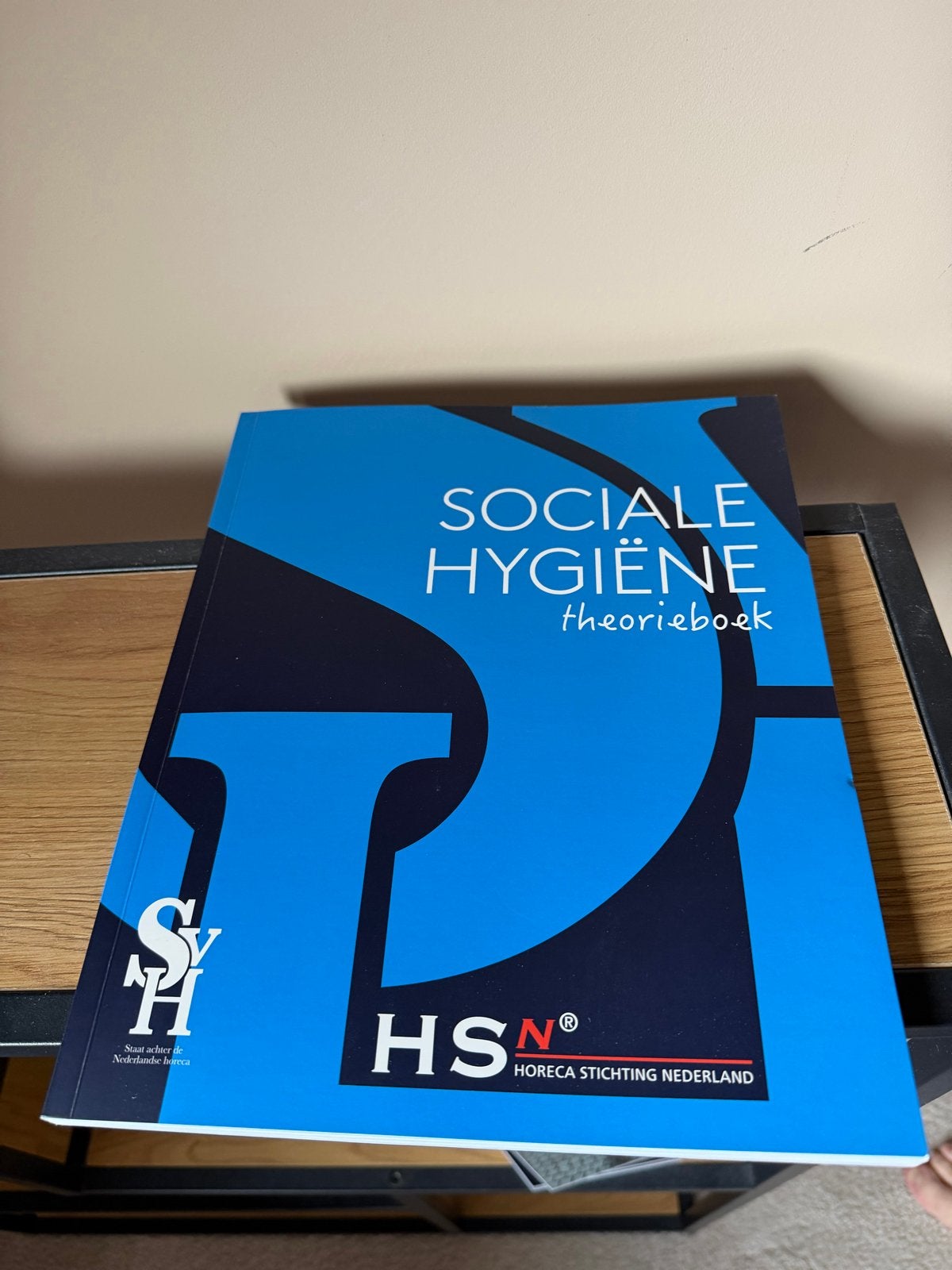 Theorieboek Sociale Hygiëne SVH Horeca Instituut Nederland, Boeken, Ophalen of Verzenden, Zo goed als nieuw, MBO