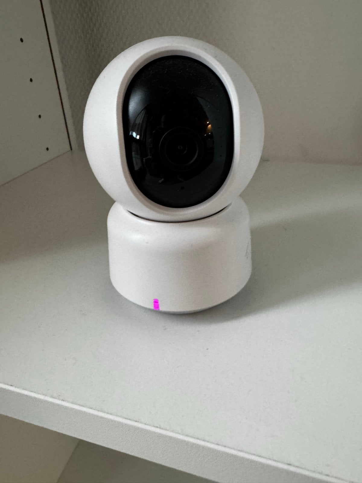 Aqara 2K WiFi Camera E1 Binnen 360 Pan/Tilt HomeKit, Ophalen of Verzenden, Zo goed als nieuw, Binnencamera
