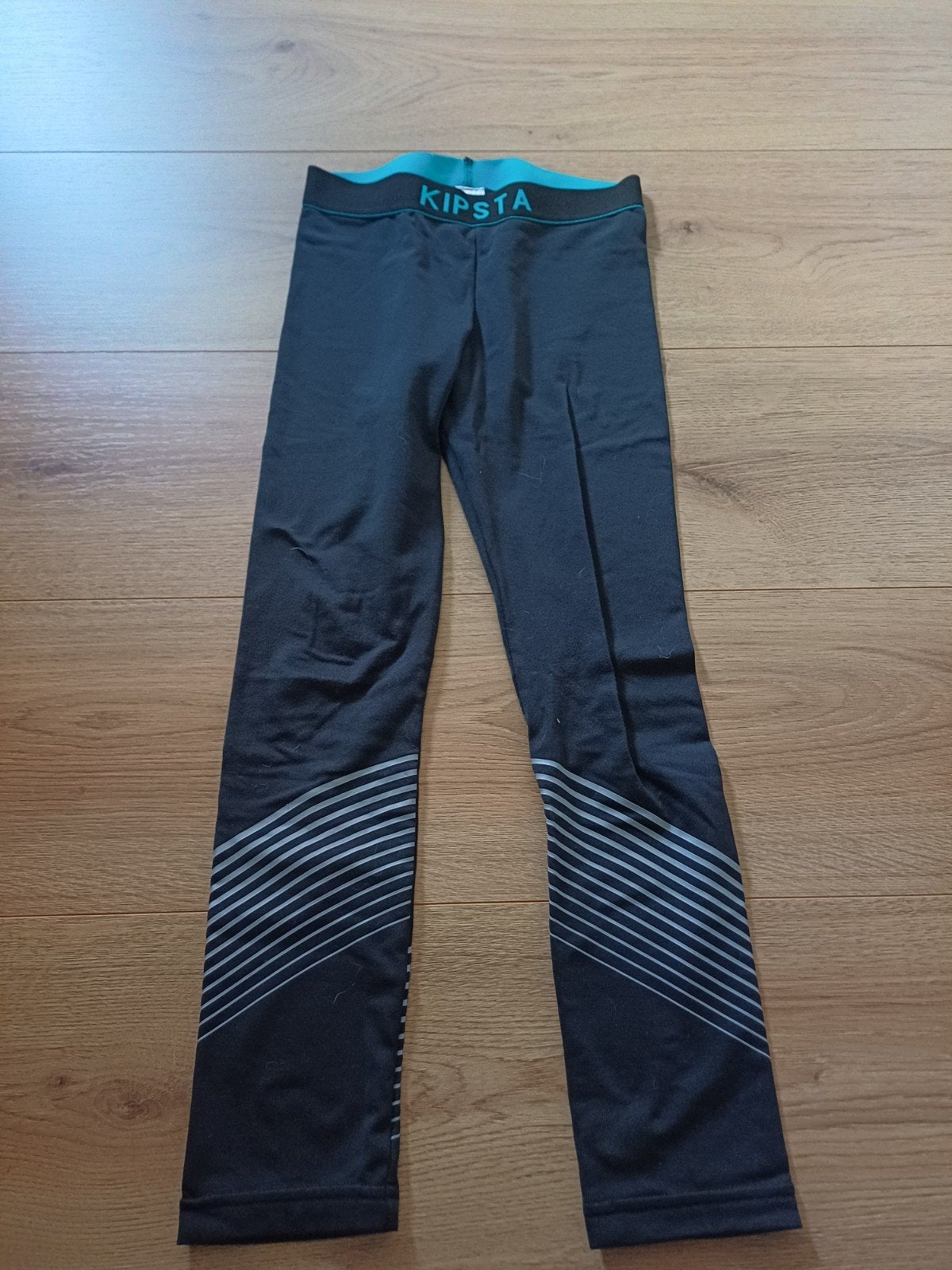 Kipsta thermo broek maar 128 2x, Broek, Jongen of Meisje, Kipsta, Ophalen of Verzenden