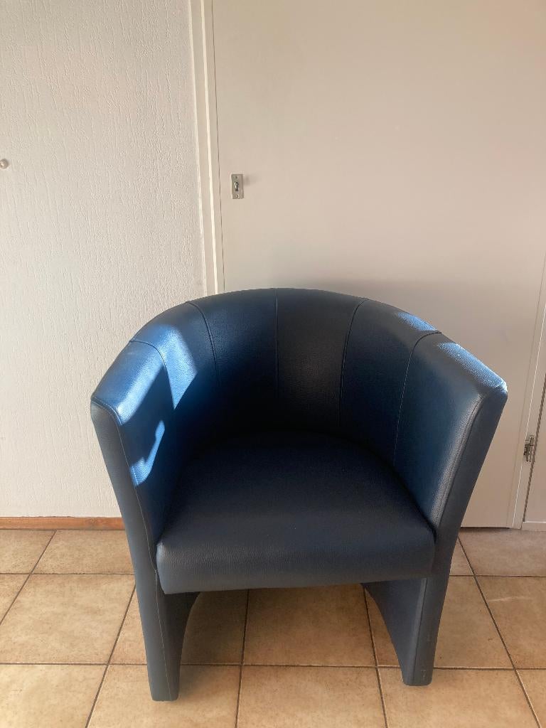 Blauwe stoel, Ophalen, Kunststof, Gebruikt, Blauw