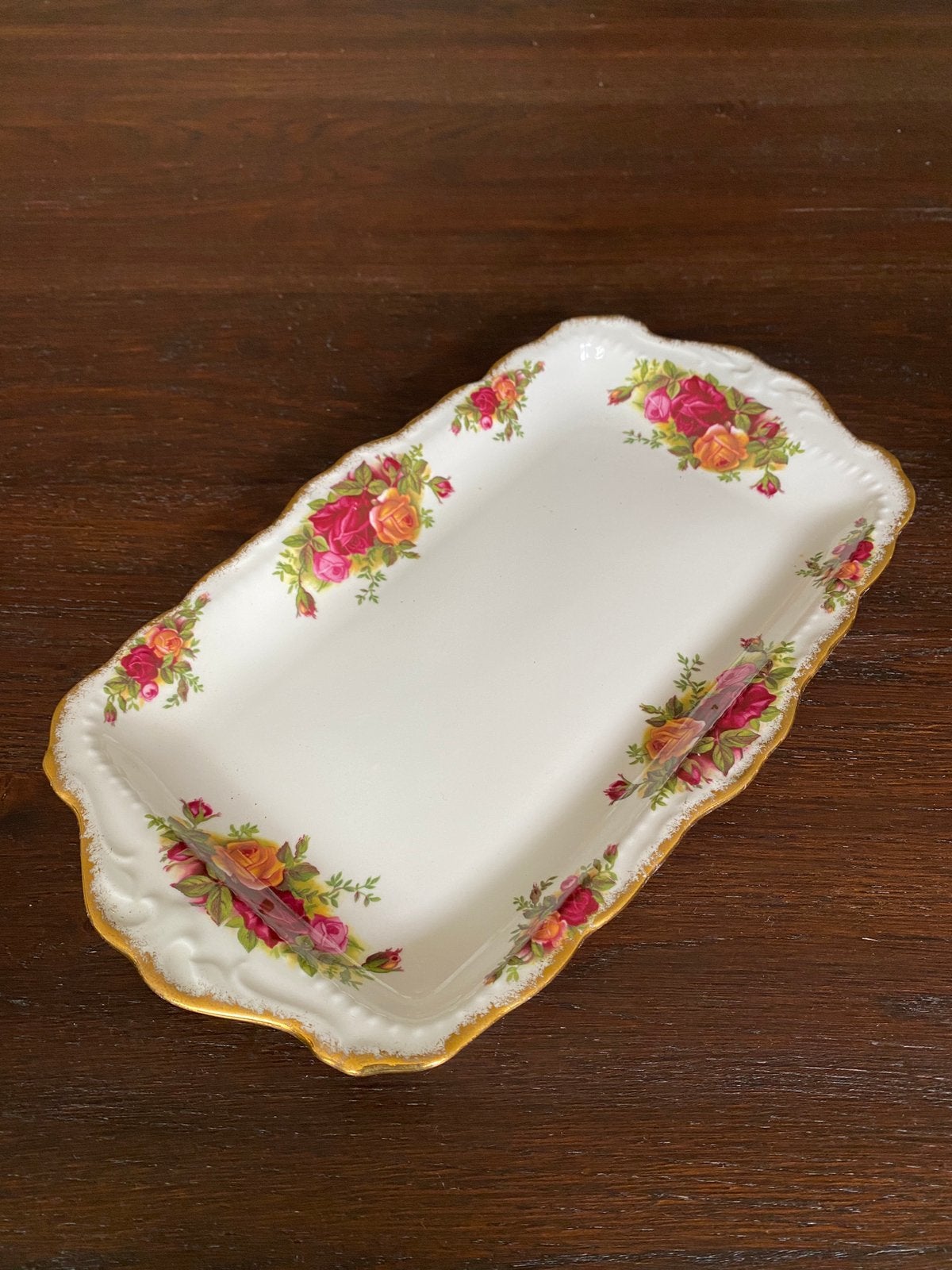 Old country roses - Royal Albert - schaal 29x17cm, Ophalen of Verzenden