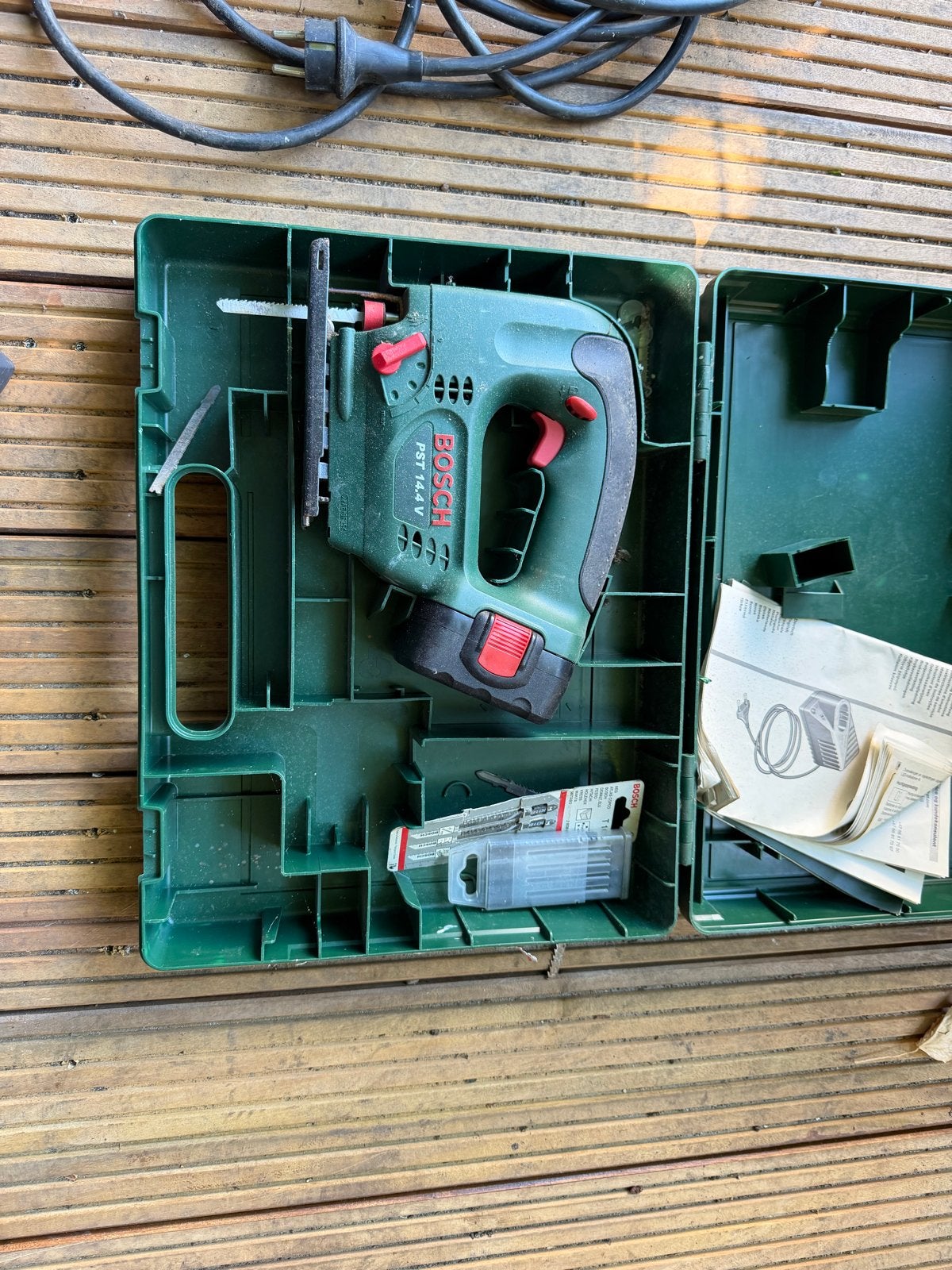 Bosch PST 14.4 V Decoupeerzaag met koffer, Doe-het-zelf en Verbouw, Gereedschap | Zaagmachines, Ophalen, Gebruikt, Decoupeerzaag