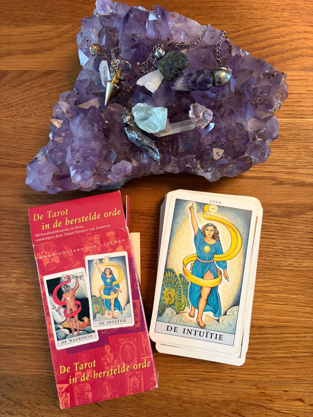 Tarot in herstelde orde, Ophalen of Verzenden, Zo goed als nieuw, Tarot of Kaarten leggen, Overige typen