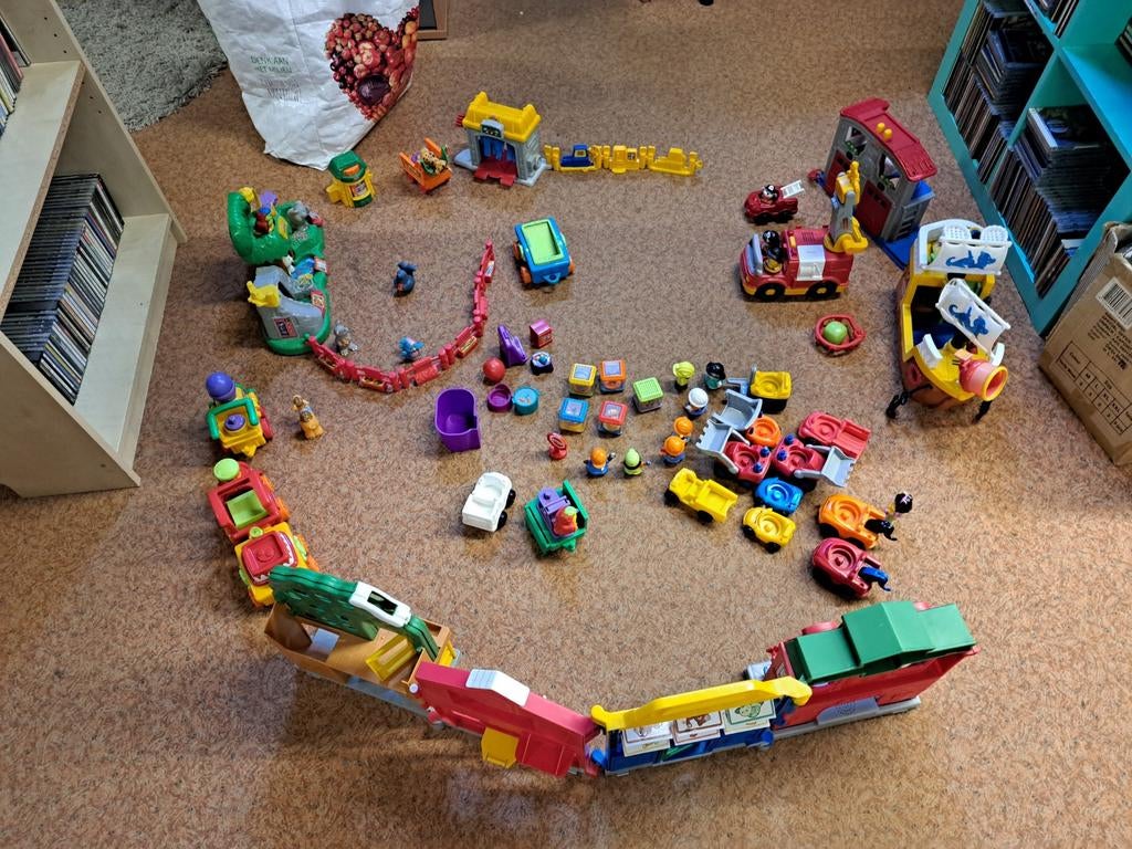 Fisher price little people verzameling, Gebruikt, Kringloop Laares, Ophalen of Verzenden, Minkmaatstraat 126