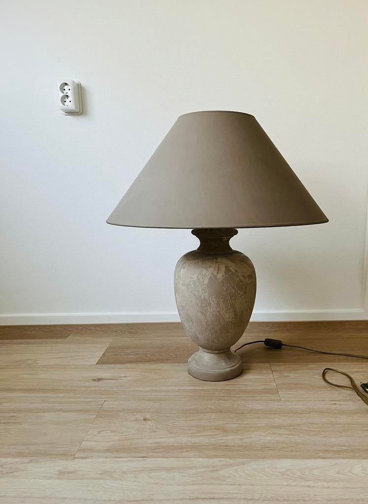 Kruiklamp lamp kruik landelijk aardetint taupe, Huis en Inrichting, Lampen | Tafellampen, Ophalen, Zo goed als nieuw, Minder dan 50 cm