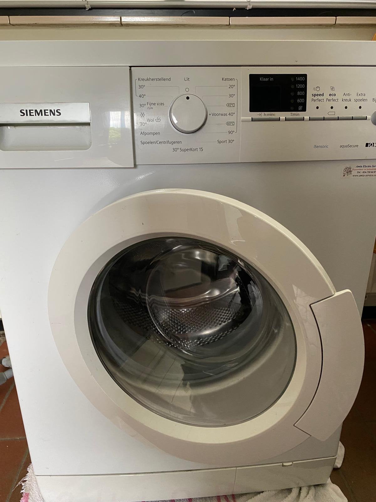 Nette Siemens iQ 300 wasmachine, af te halen in Rheden., Witgoed en Apparatuur, Wasmachines, Ophalen, Zo goed als nieuw, 1200 tot 1600 toeren
