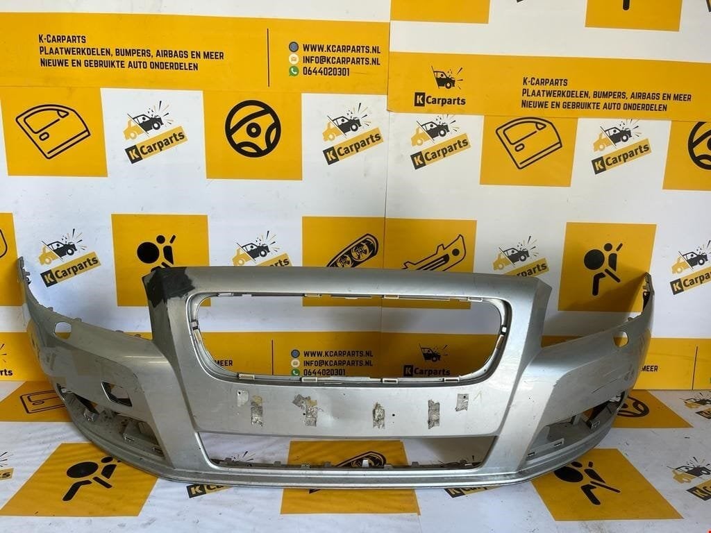 Voorbumper Volvo v40 KLS oude model bumper, Info@fabrikant.eu, Ophalen of Verzenden, Volvo, Bumper