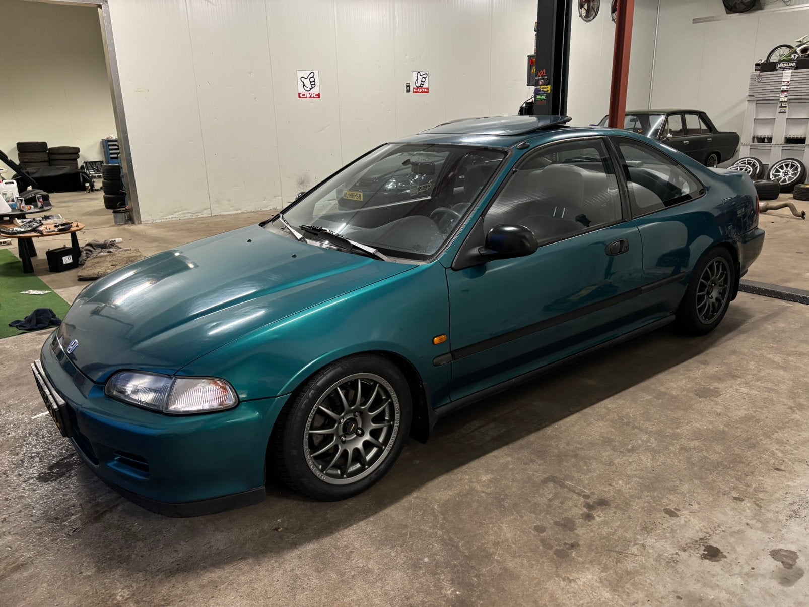 Honda Civic ej2, airco, dakraam, lage km stand, Voorwielaandrijving, 1493 cc, 4 cilinders, 100 pk
