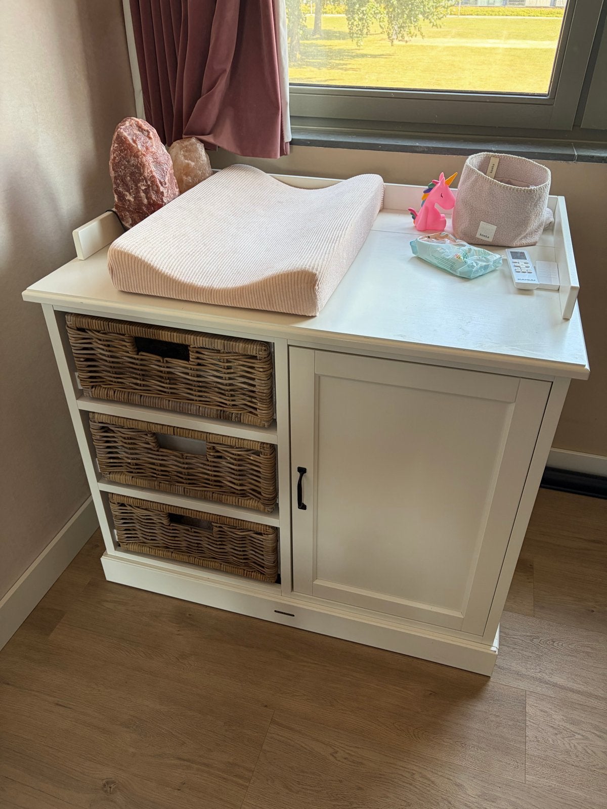 Kidsmill Commode met bladvergroter en rieten manden, Ophalen, Gebruikt, 50 tot 70 cm, 100 cm of meer