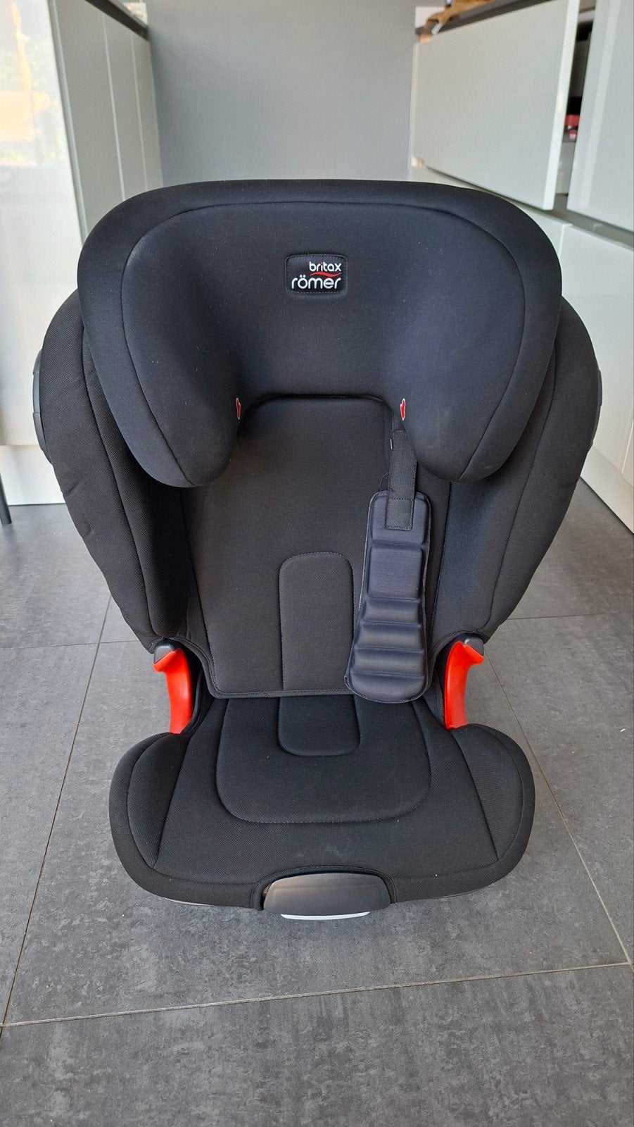 Britax Römer KIDFIX XP SICT Autostoel - Zwart, Ophalen, 15 t/m 36 kg, Romer, Isofix