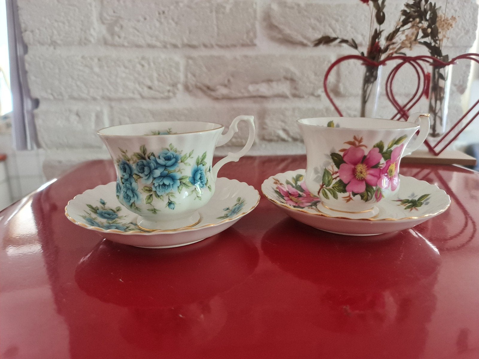 Set van 2 Vintage Porseleinen Kopjes met Schotels, Ophalen of Verzenden