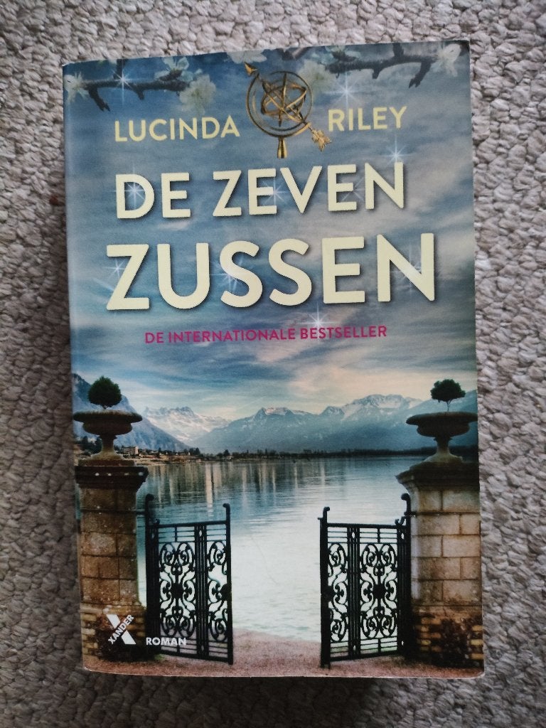 Lucinda Riley De Zeven Zussen in nette staat, Ophalen of Verzenden, Zo goed als nieuw, Lucinda Riley