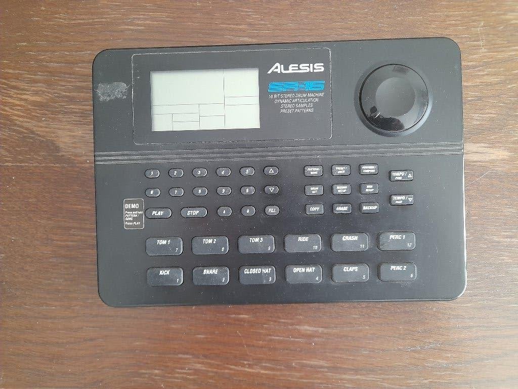 Alesis SR 16 drumcomputer, Ophalen of Verzenden, Gebruikt, Overige merken