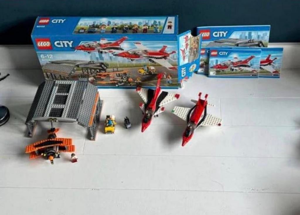 Lego City vliegveld luchtvaartshow- 60103, Ophalen of Verzenden, Zo goed als nieuw