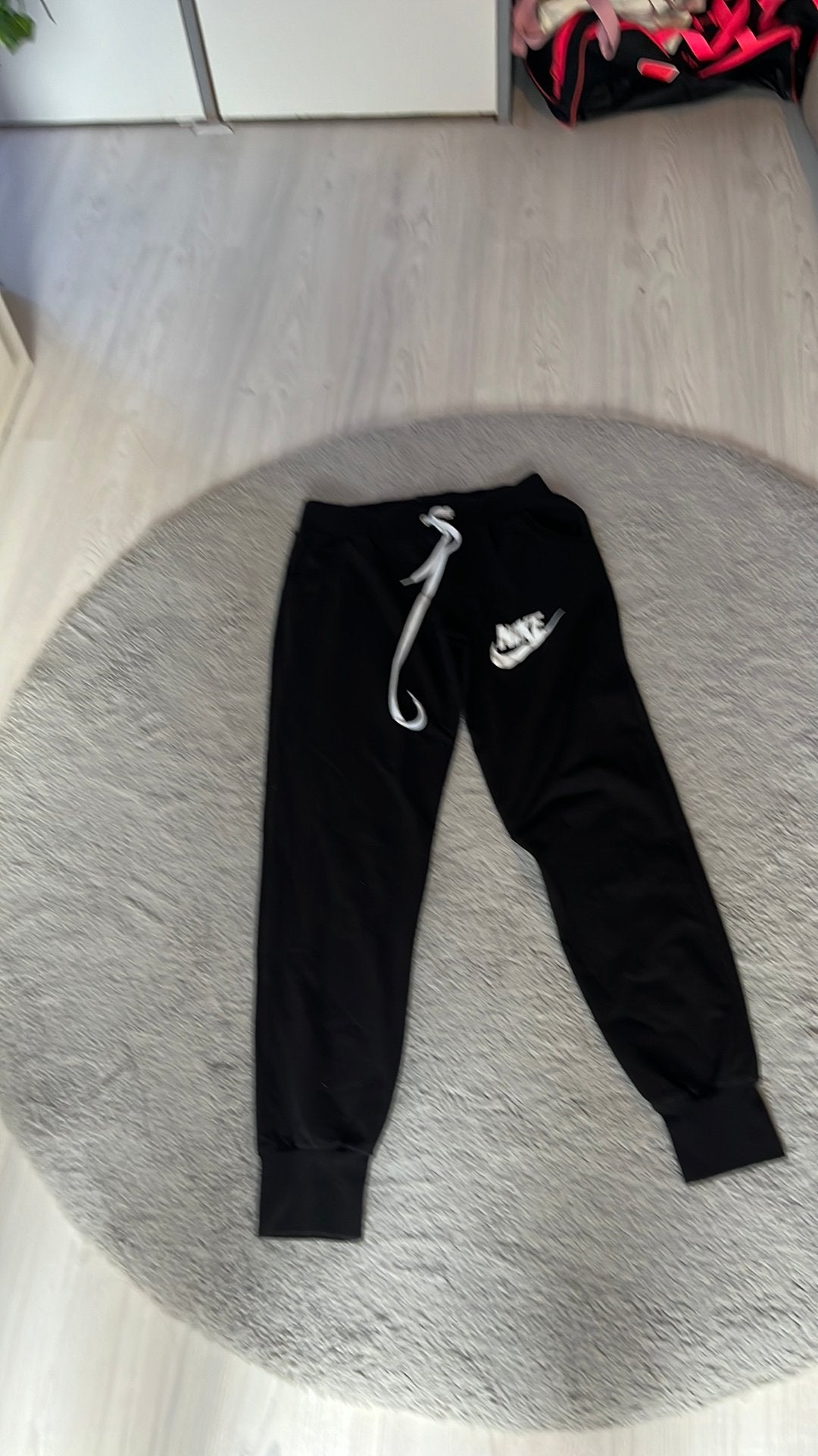 Nike Joggers (s/m), Maat 38/40 (M), Zwart, Overige typen, Ophalen of Verzenden