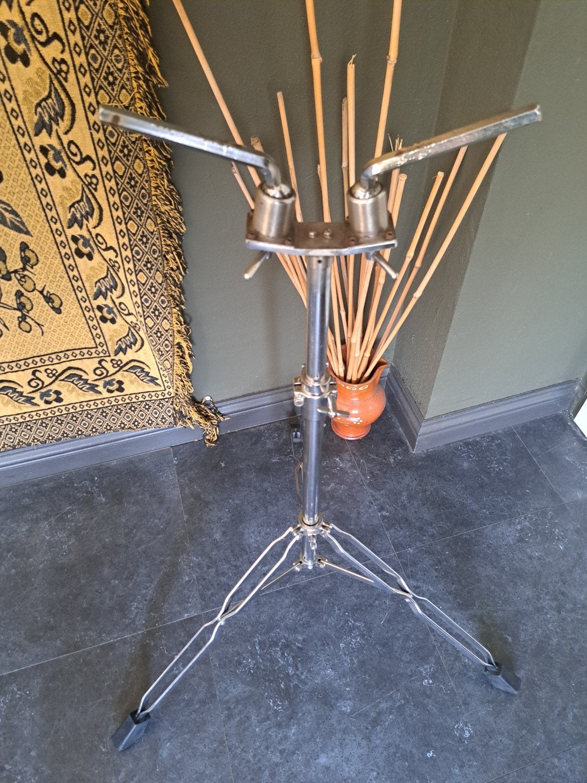 stevige dixon trommel standaard dubbel braced met lock, Ophalen, Zo goed als nieuw, Drums of Percussie