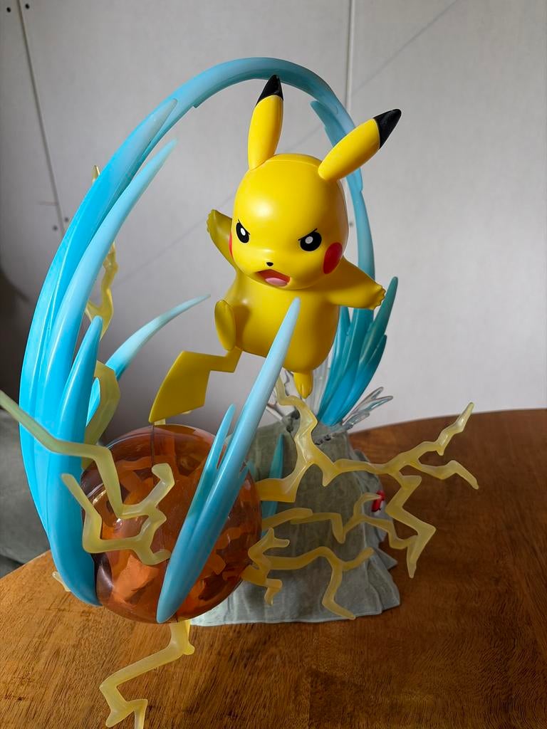 Pikachu actiefiguur met lichteffecten, Ophalen, Zo goed als nieuw