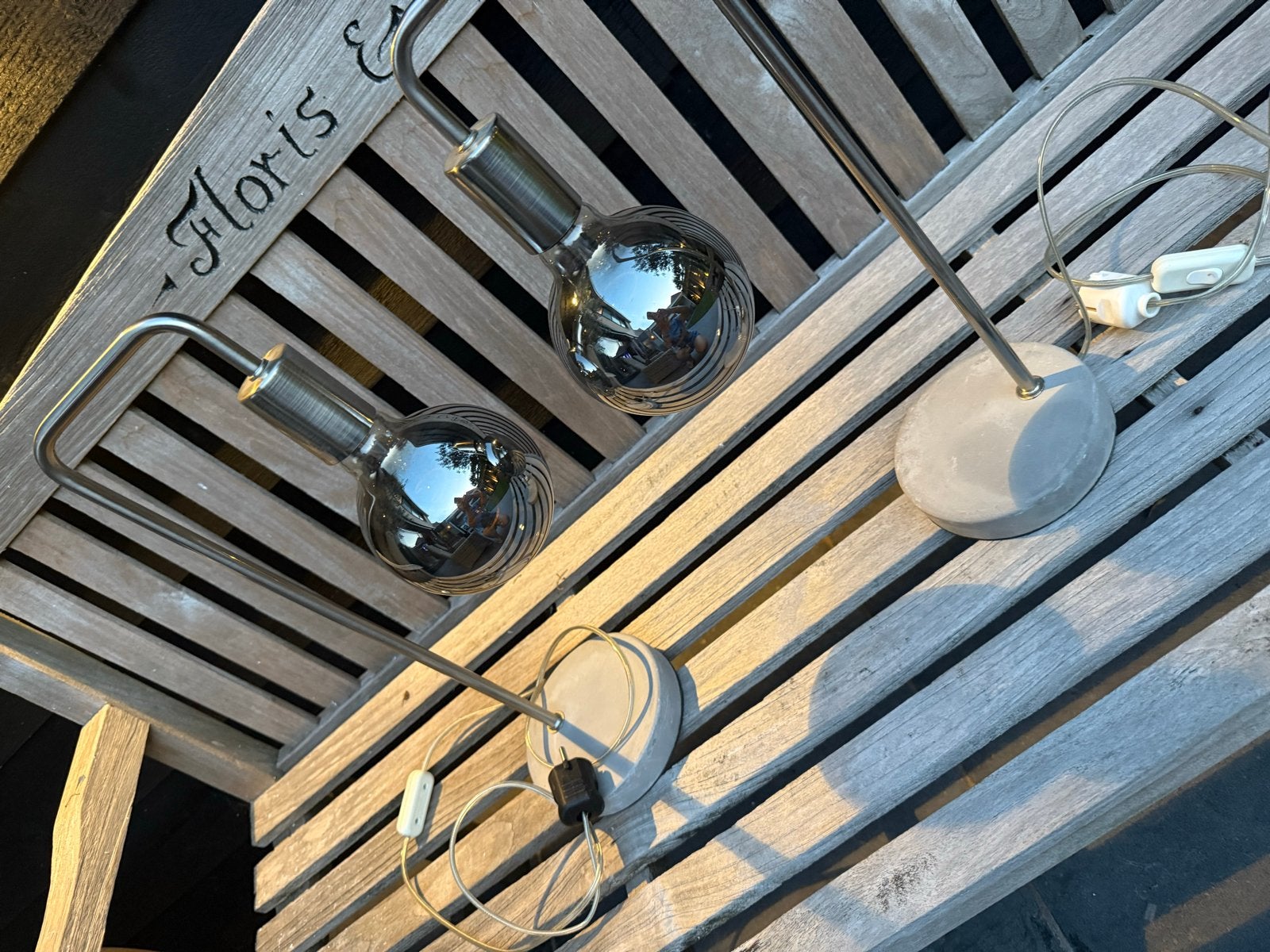 Set van 2 moderne tafellampen met betonnen voet, Ophalen, LED verlichting, E27 (groot), Grijs