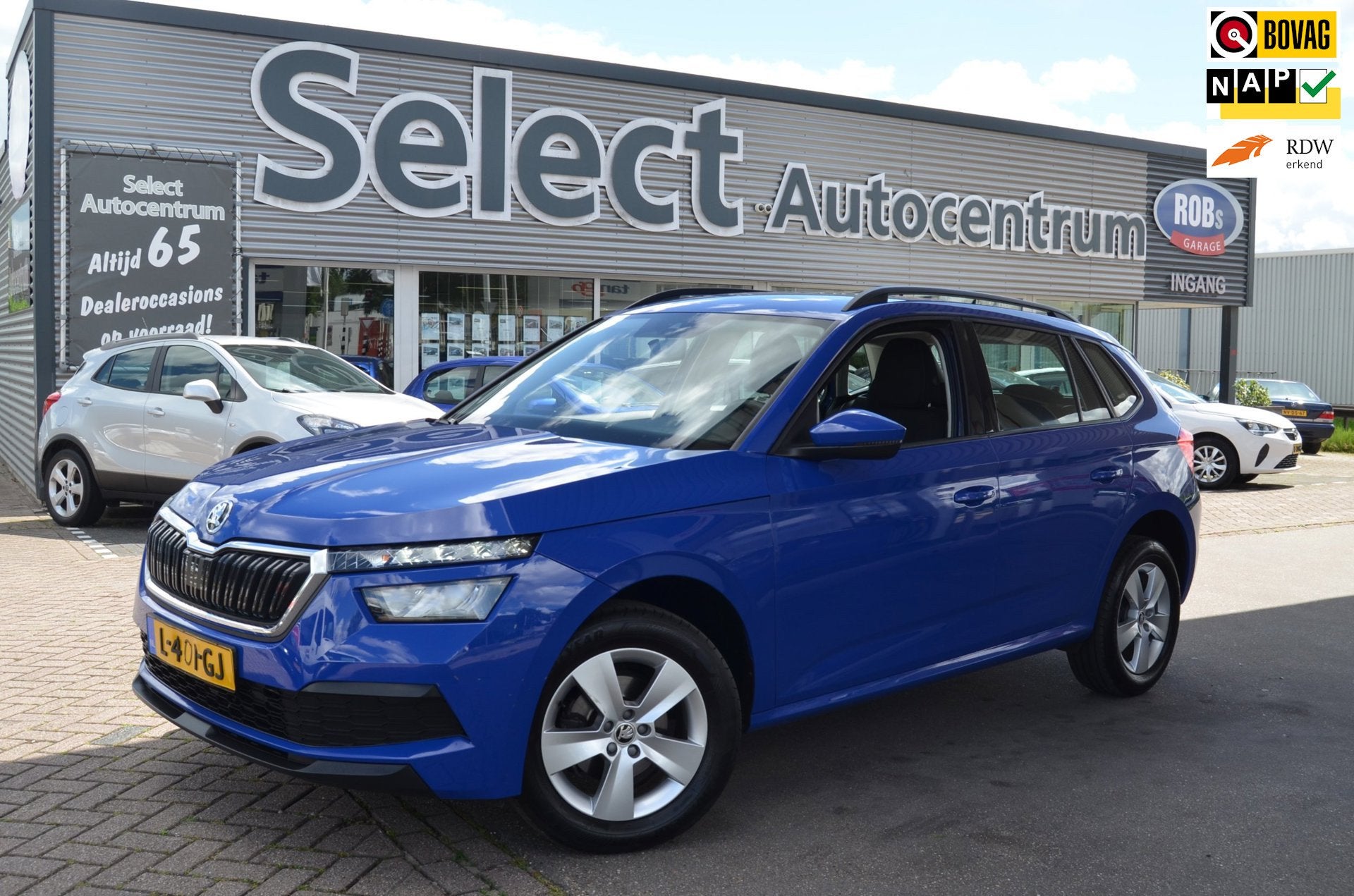 Skoda Kamiq 1.0 TSI Ambition|TREKHAAK|CARPLAY|SENSOREN|LED, Dealer onderhouden, Gebruikt, Euro 6, Blauw