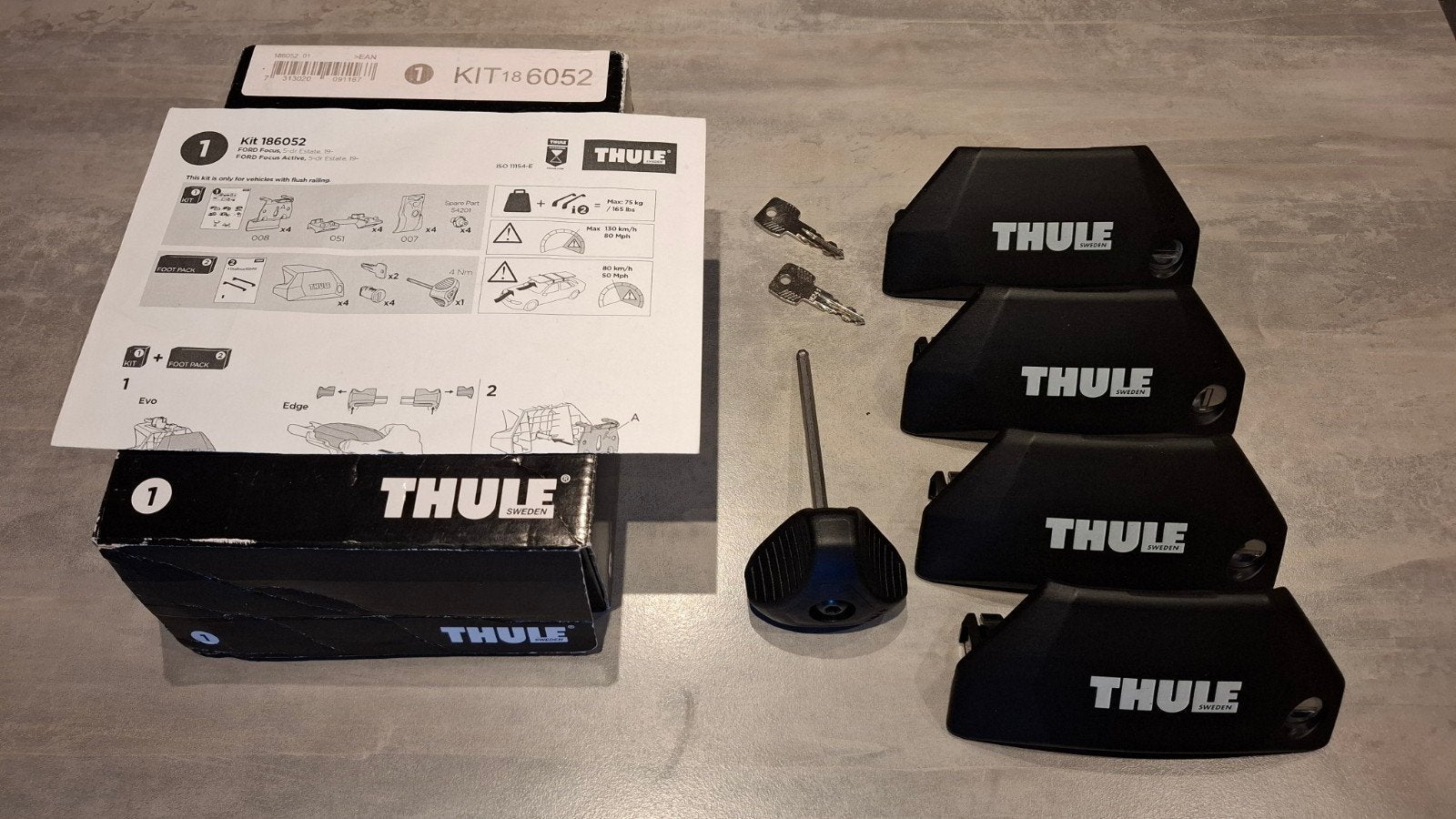 Thule dakdragerset 186052 met sleutels en handleiding, Ophalen, Gebruikt