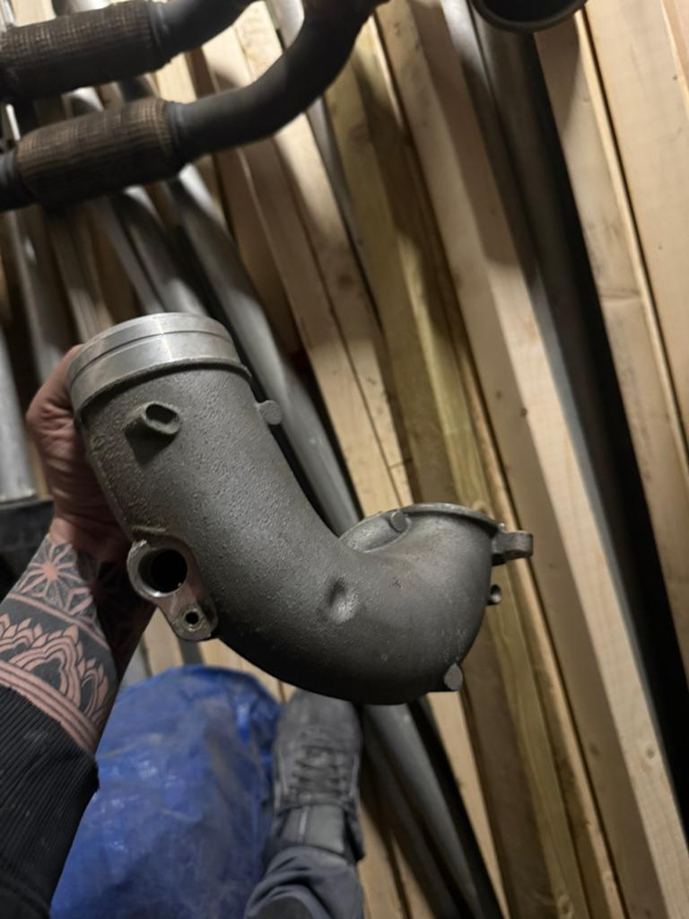 Orginele Turbo elbow rs3 8v, Auto-onderdelen, Uitlaatsystemen, Ophalen, Audi