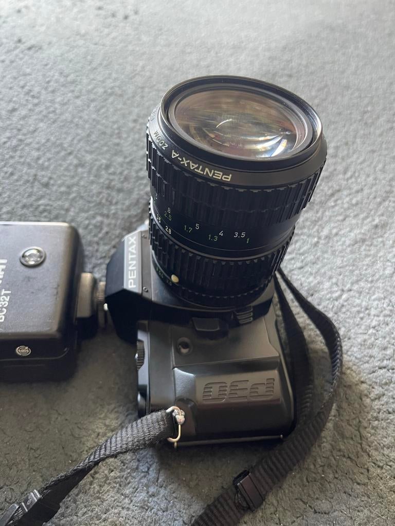 Pentax camera met lens en flitser, Ophalen of Verzenden, Gebruikt, Spiegelreflex, Pentax