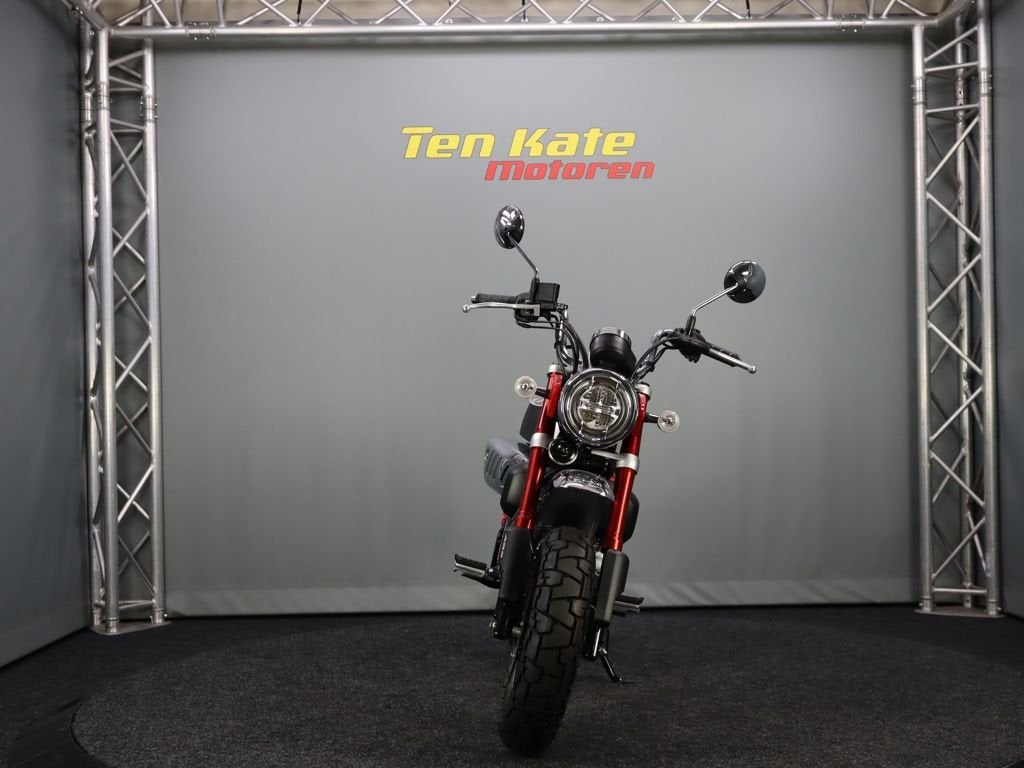 Honda Monkey, Bedrijf, Naked bike