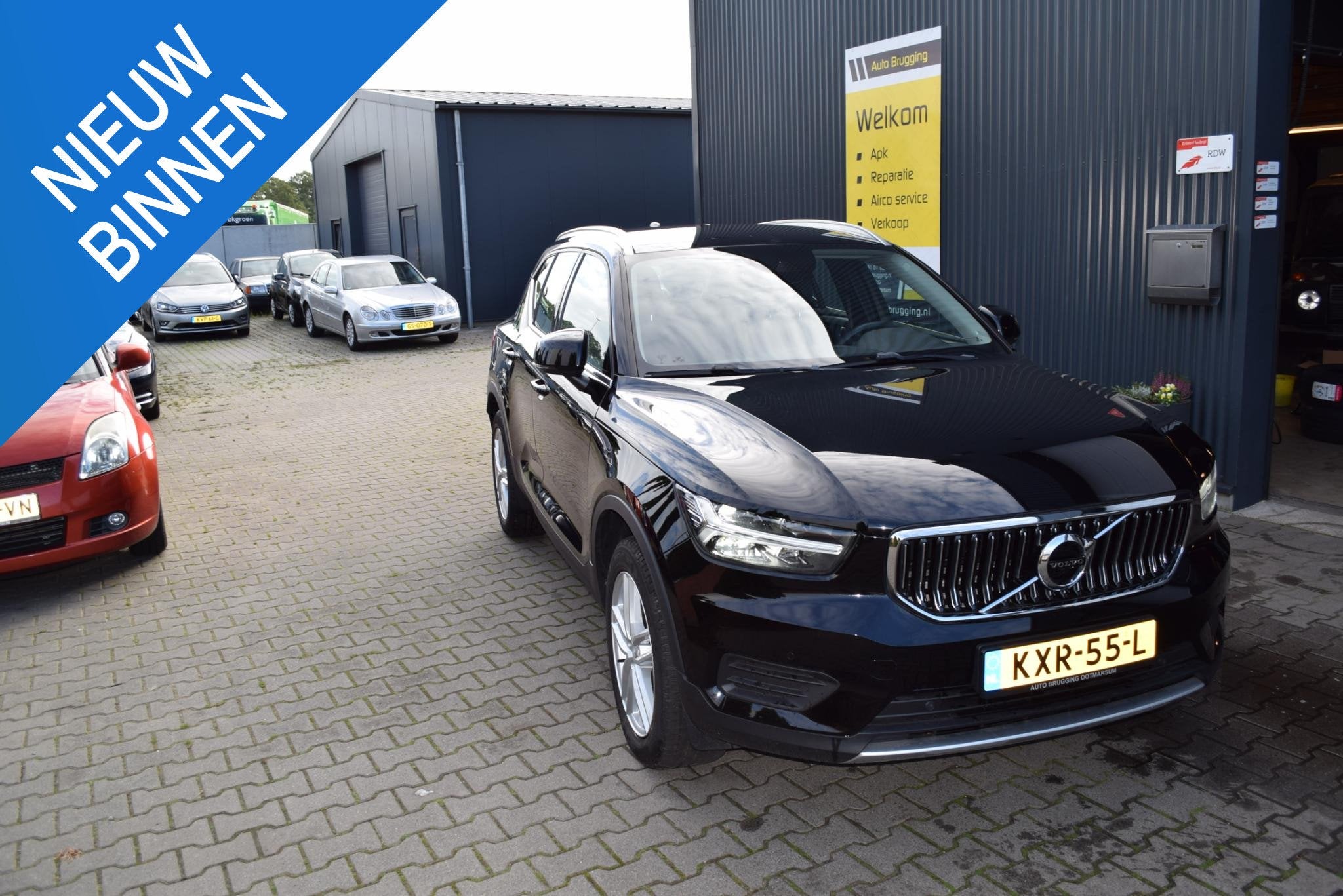 Volvo XC40 1.5 T4 Recharge R-Design, Auto's, Dealer onderhouden, Stof, Euro 6, Zwart