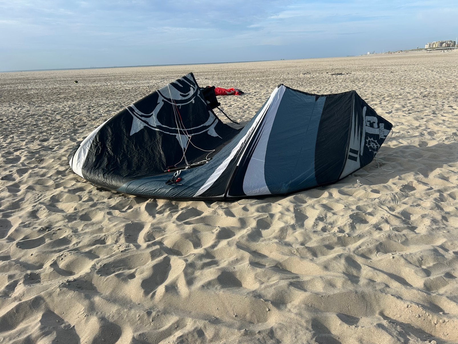 Slingshot 11m2 Beginner kite, Geen board, Ophalen of Verzenden, Zo goed als nieuw
