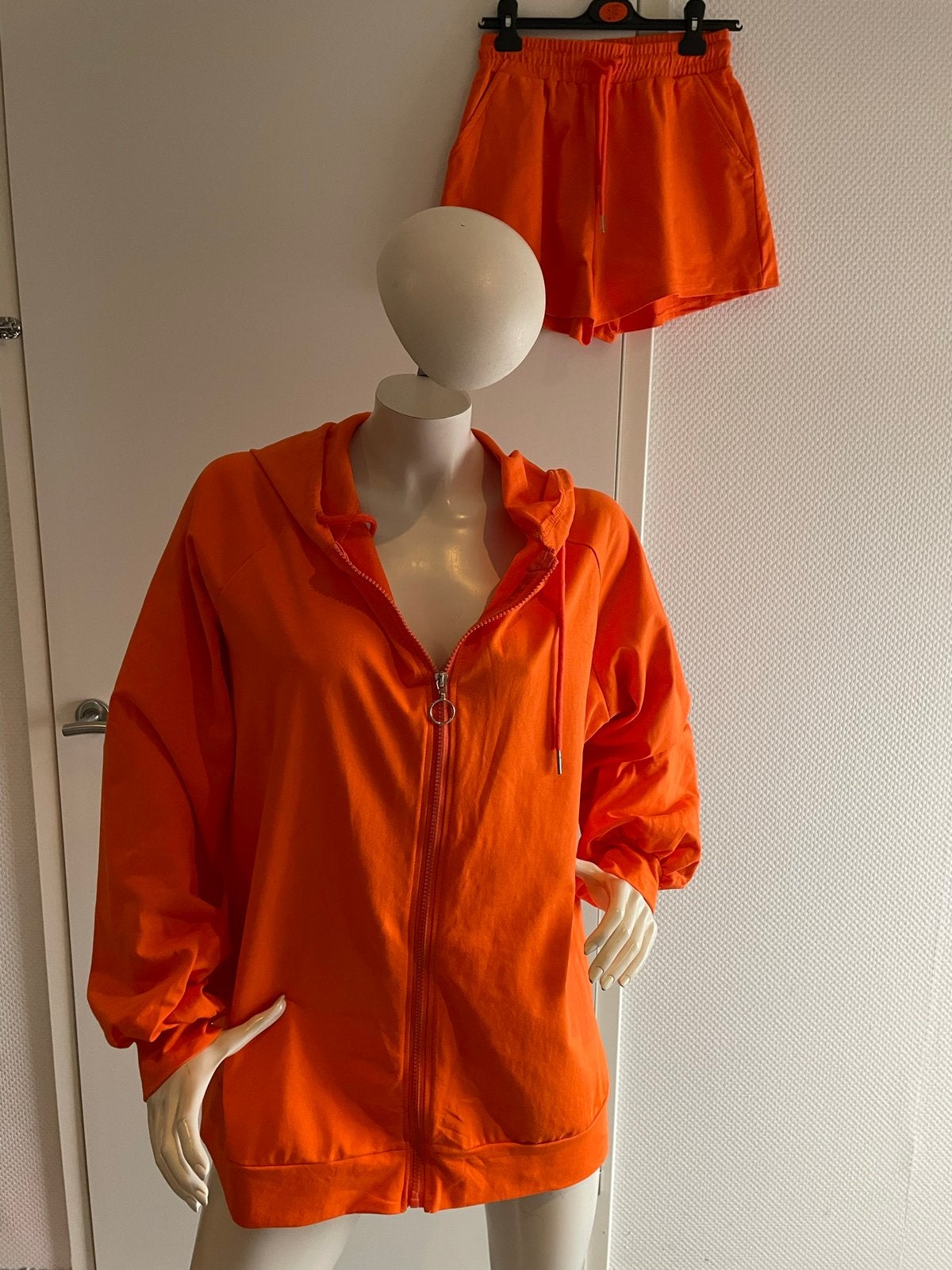 Flam mode oversized vest met bijpassend broekje maat s, Kleding | Dames, ., Oranje, Ophalen of Verzenden, Zo goed als nieuw