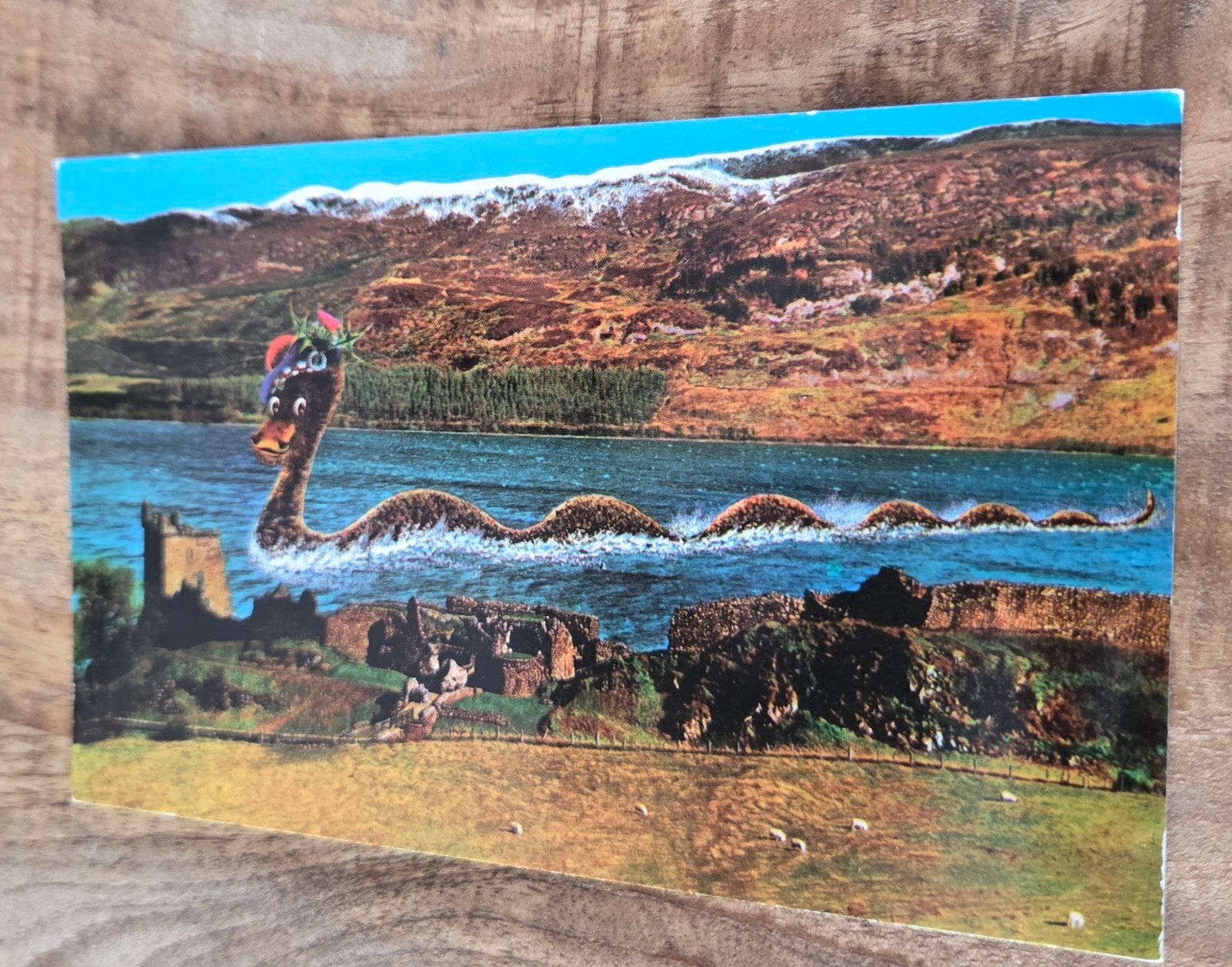 Loch Ness Monster bij Urquhart Castle, Verzenden, 1960 tot 1980, Gelopen, Engeland