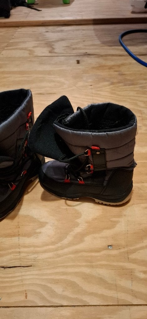 Kinder snow boots, Ophalen, Jongen of Meisje, Laarzen, Zo goed als nieuw