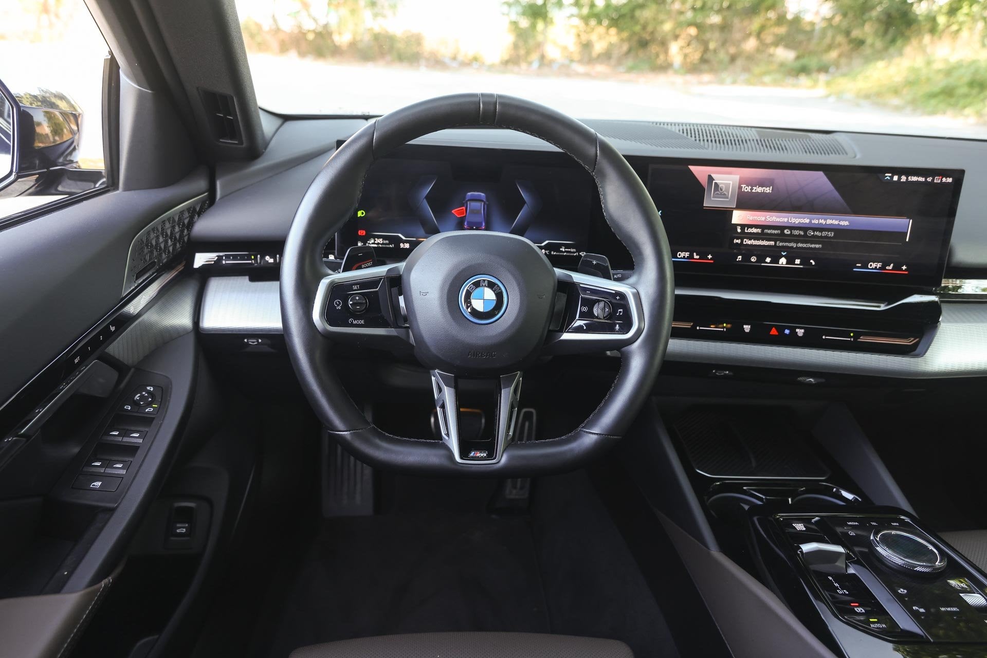 BMW 5 Serie 530e M Sport Automaat / Bowers & Wilkins / Parki, Auto's, 1998 cc, Achterwielaandrijving, Euro 6, Met garantie (alle)