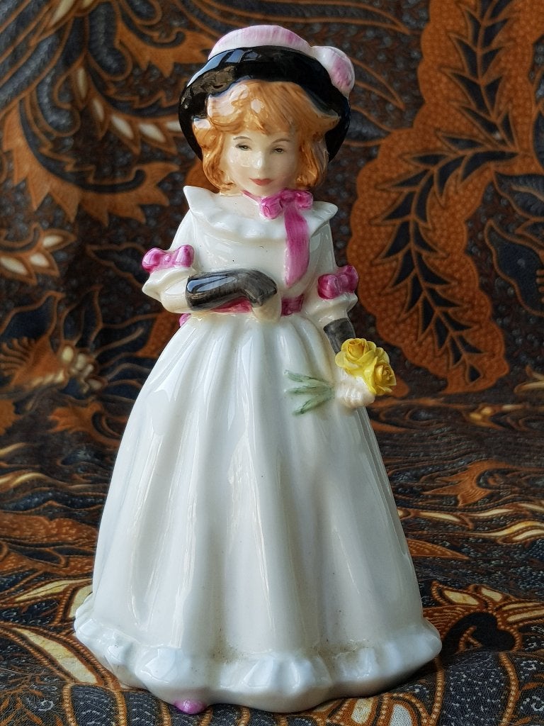 Sharon mooi vintage beeldje uit Engeland van Royal Doulton.