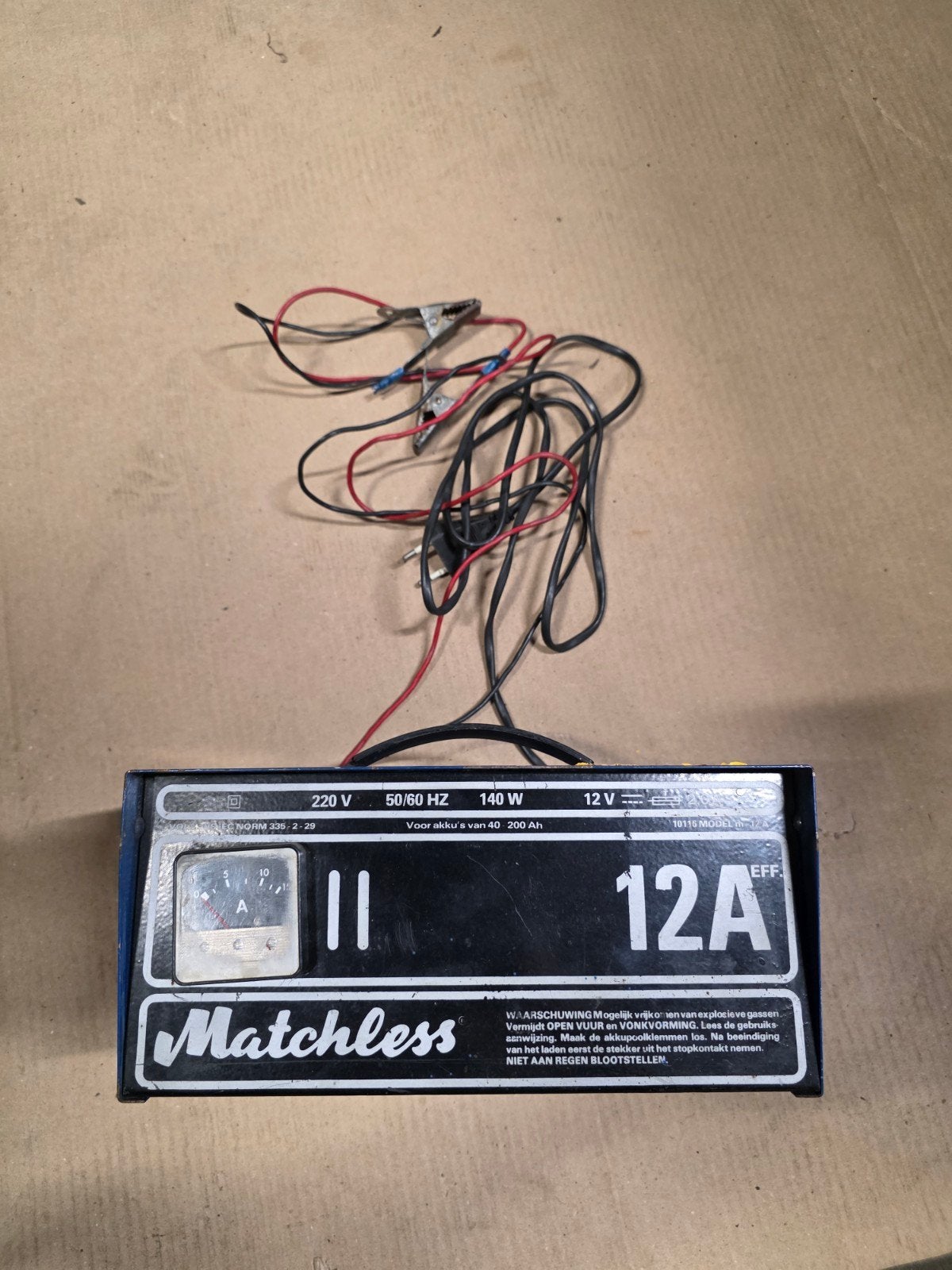 acculader 12V, Auto diversen, Autogereedschap, Ophalen of Verzenden, Gebruikt