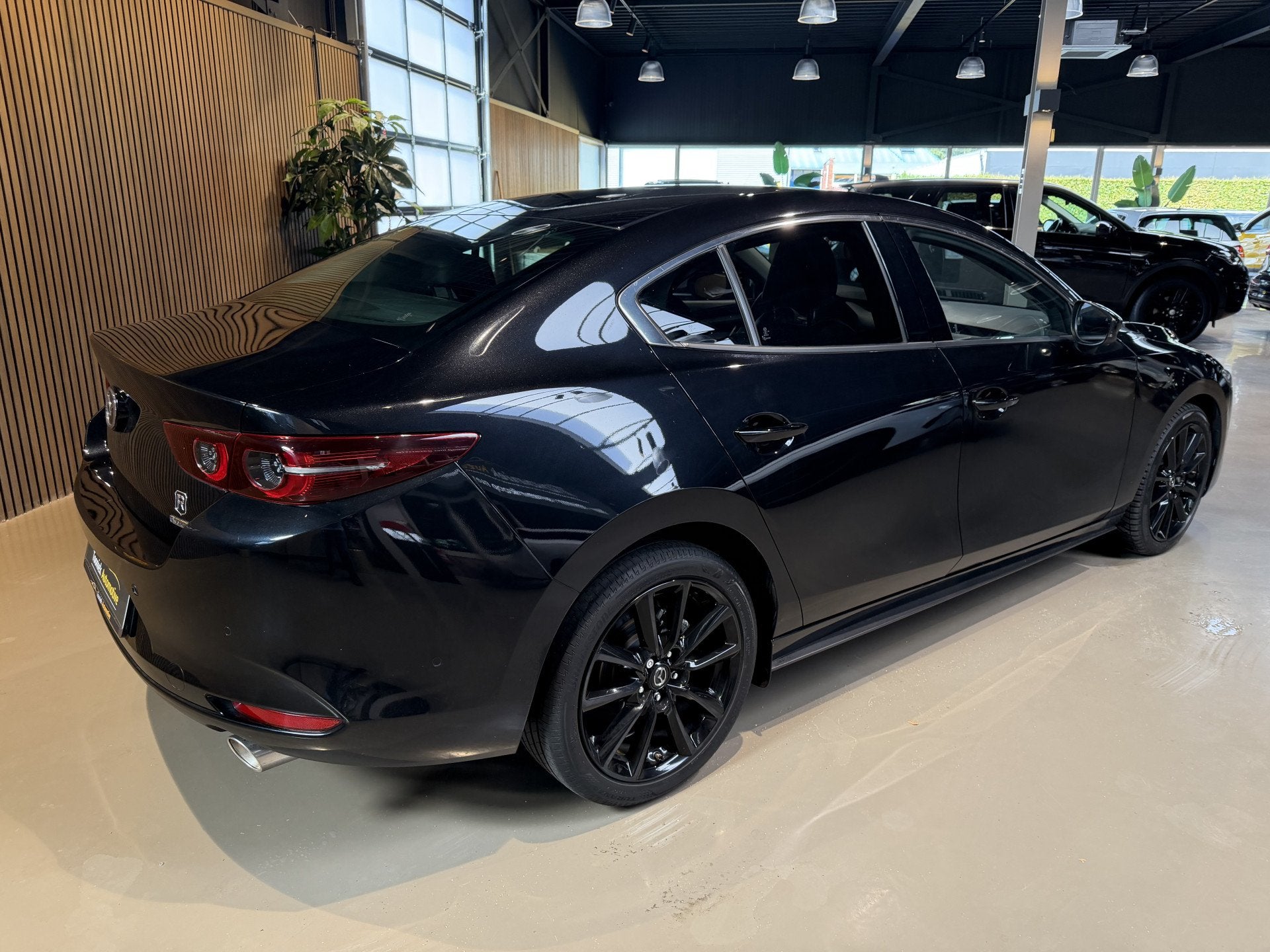 Mazda 3 2.0 e-SkyActiv-X M Hybrid 186 Luxury NAVIGATIE | ACH, Voorwielaandrijving, 1998 cc, Gebruikt, Euro 6