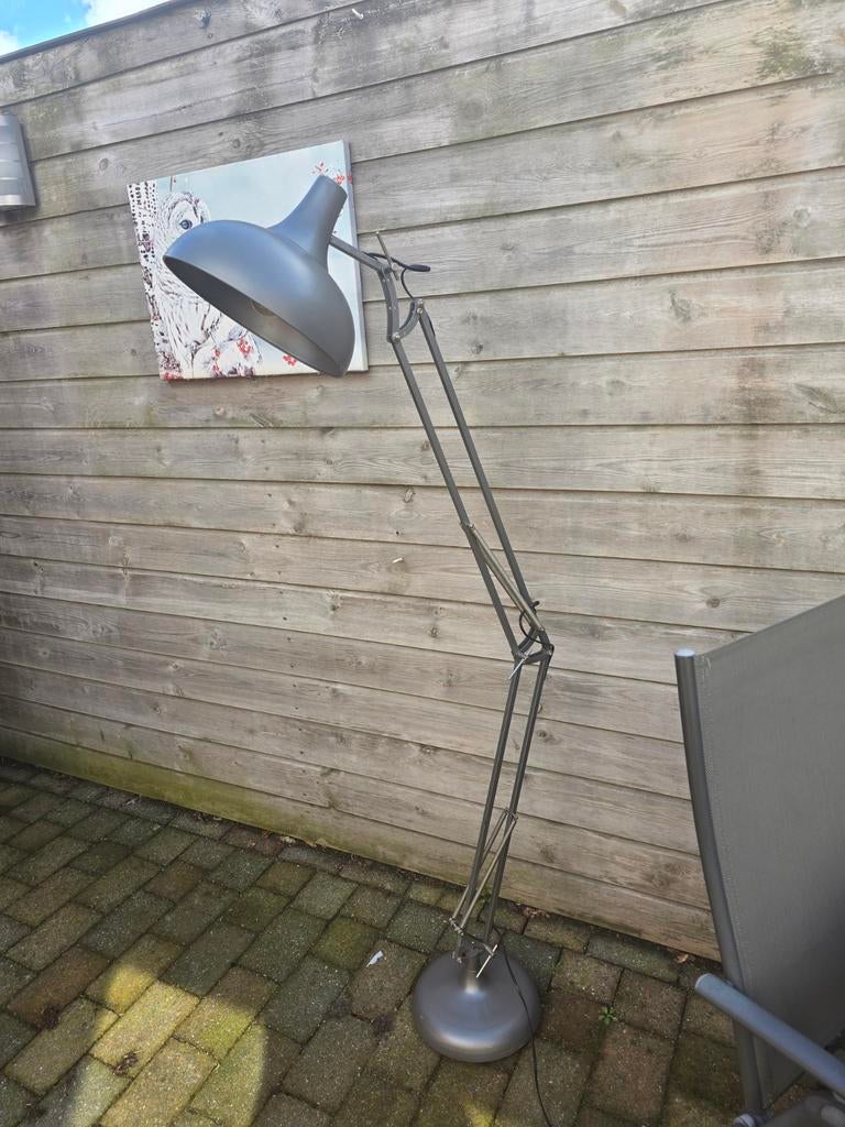 Grote verstelbare staande vloerlamp, zeer goede staat, Huis en Inrichting, Lampen | Vloerlampen, Ophalen, Modern, Industrieel