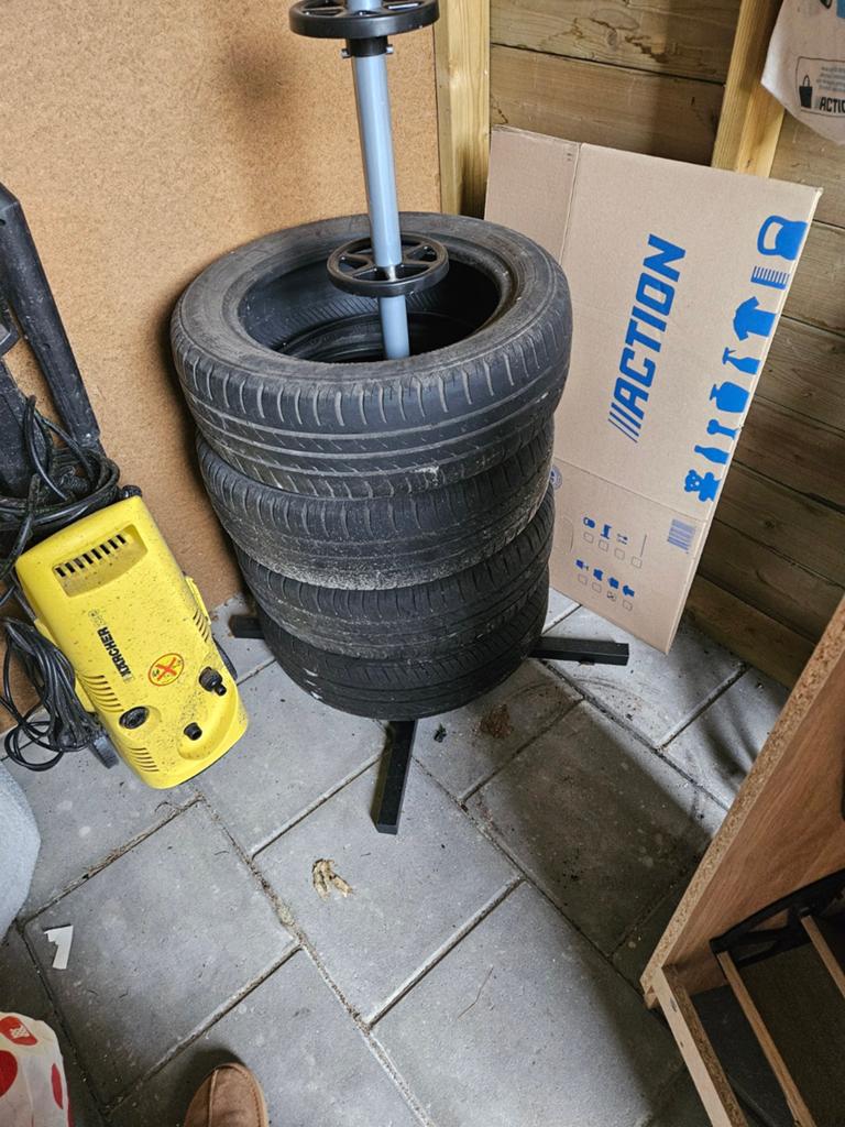 Auto banden, Ophalen