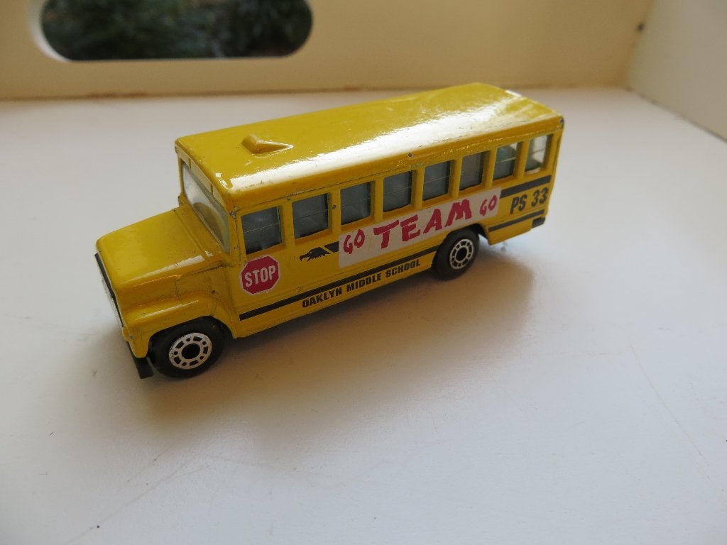 Matchbox School Bus Oaklyn Middle School, Ophalen of Verzenden, Gebruikt, Bus of Vrachtwagen