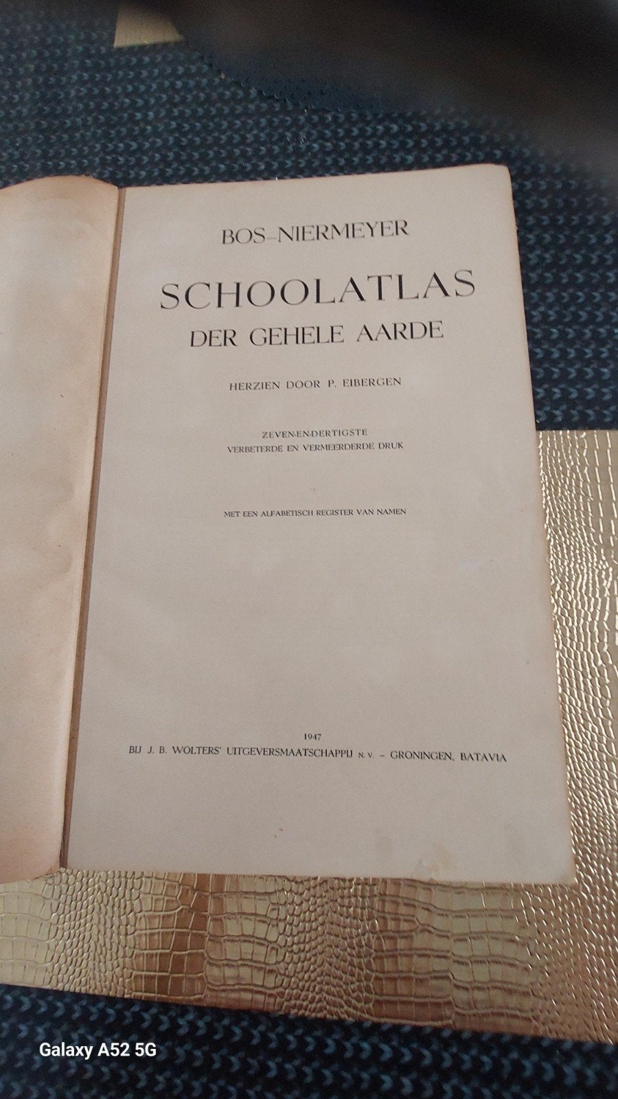 Bos-Niermeyer Schoolatlas der Gehele Aarde 1947, Gelezen, Bosatlas, Ophalen of Verzenden, P.R. Bos, J.F. Niermeyer, P. Eibergen