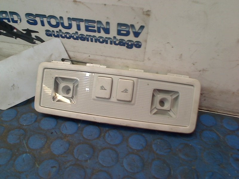 Binnenverlichting ACHTER Volkswagen Golf VII (AUA) 5G0947291, Gebruikt, Volkswagen, Volkswagen AG, Kundenbetreuung@volkswagen.de