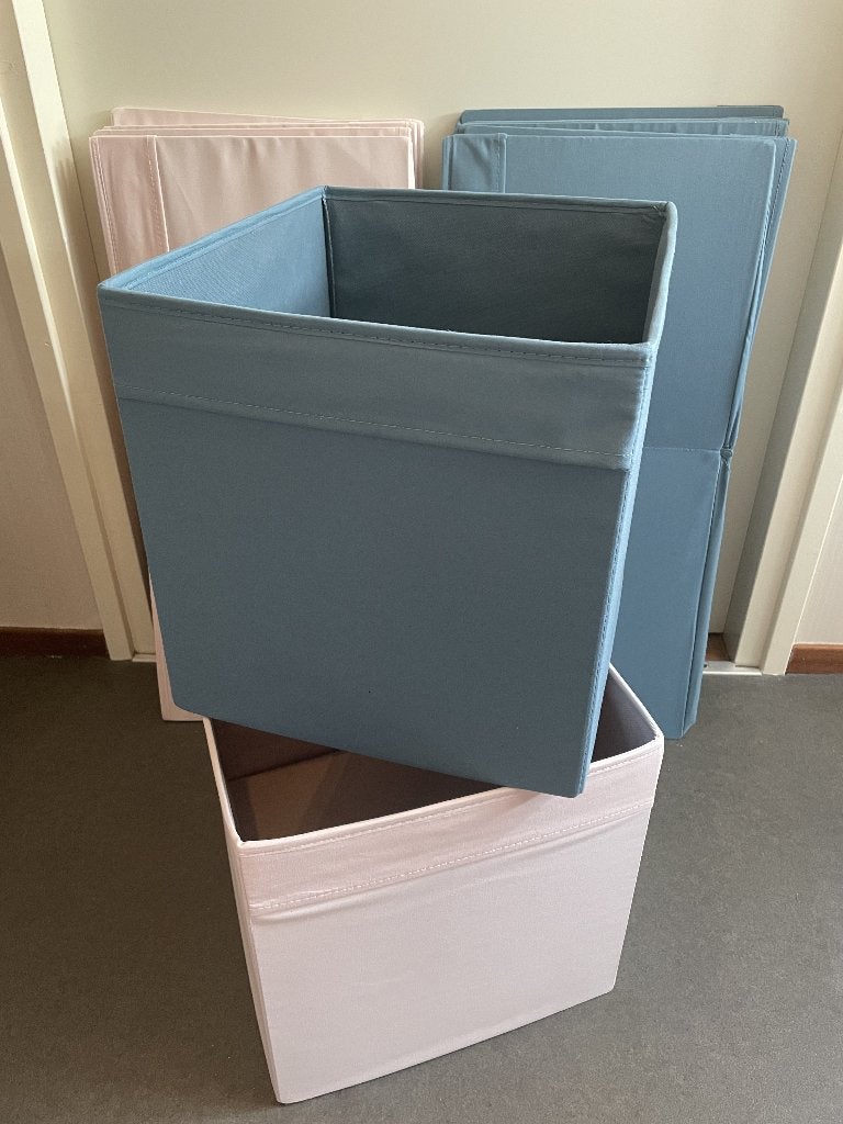 IKEA DRÖNA opbergers (12 st.) -  roze & lichtblauw - KALLAX, Ophalen, Mand, Textiel, Vierkant