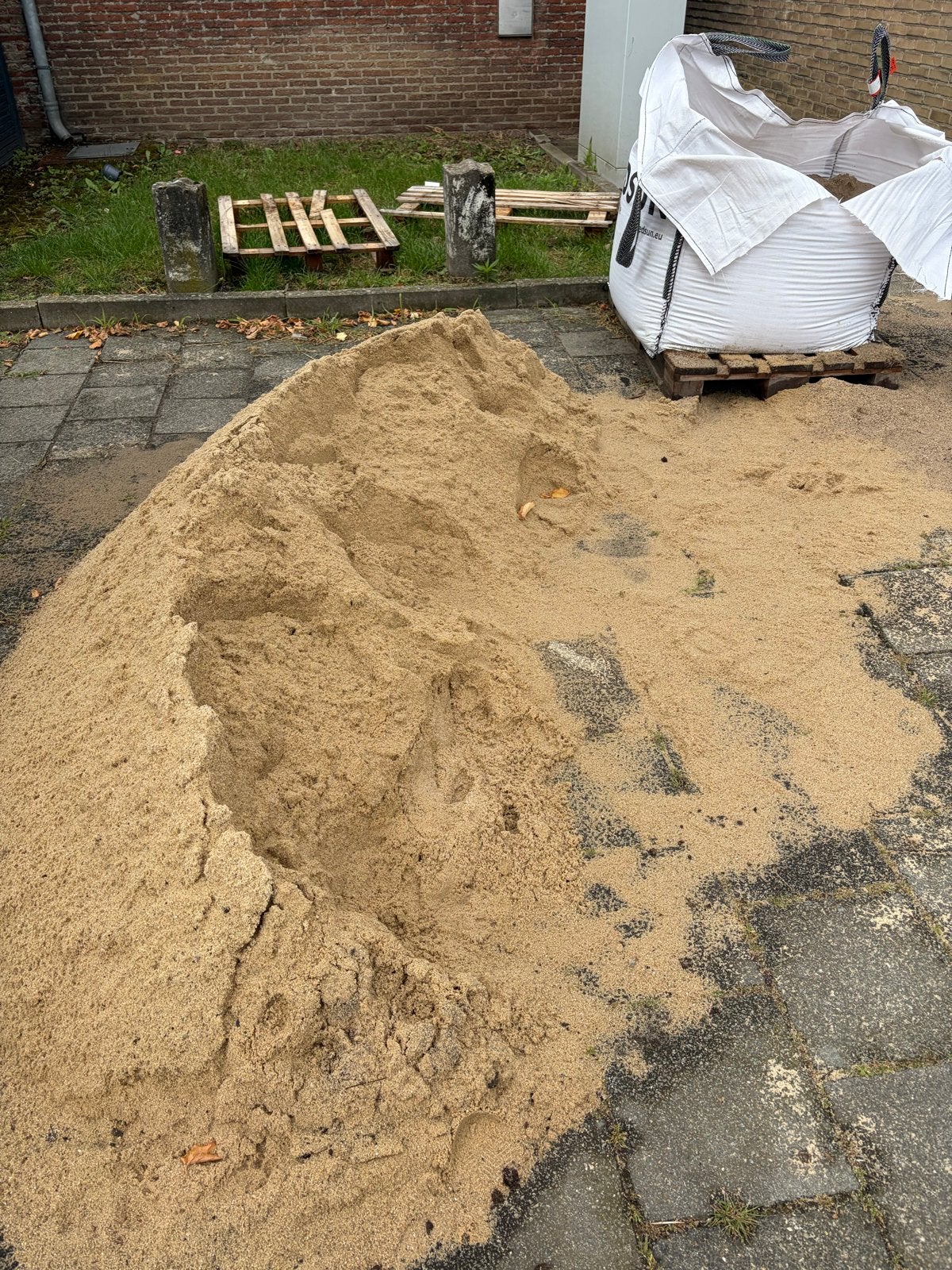 Zand voor diverse toepassingen, Tuin en Terras, Ophalen, Gebruikt, Ophoogzand