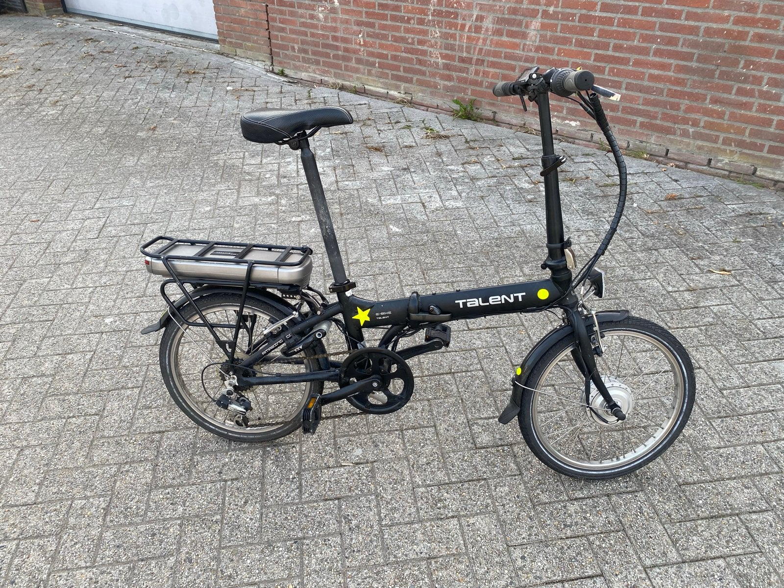 Talent opvouwbare elektrische fiets - Zwart, Fietsen en Brommers, Gebruikt, Minder dan 47 cm, 30 tot 50 km per accu, Ophalen