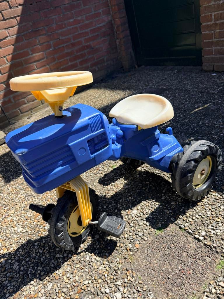 Trap trekker blauw met geel, Ophalen, Gebruikt